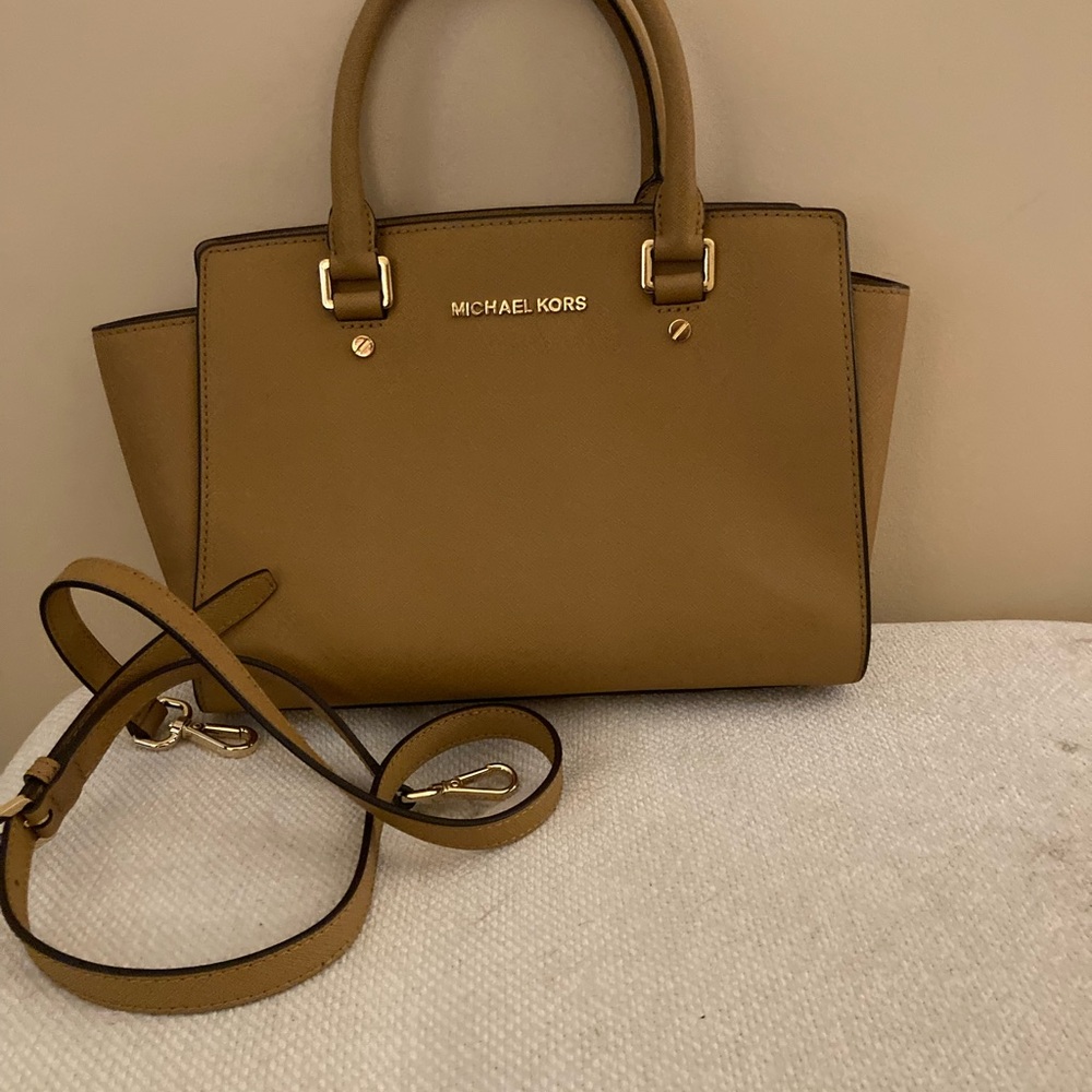 Michael Kors cognac bag